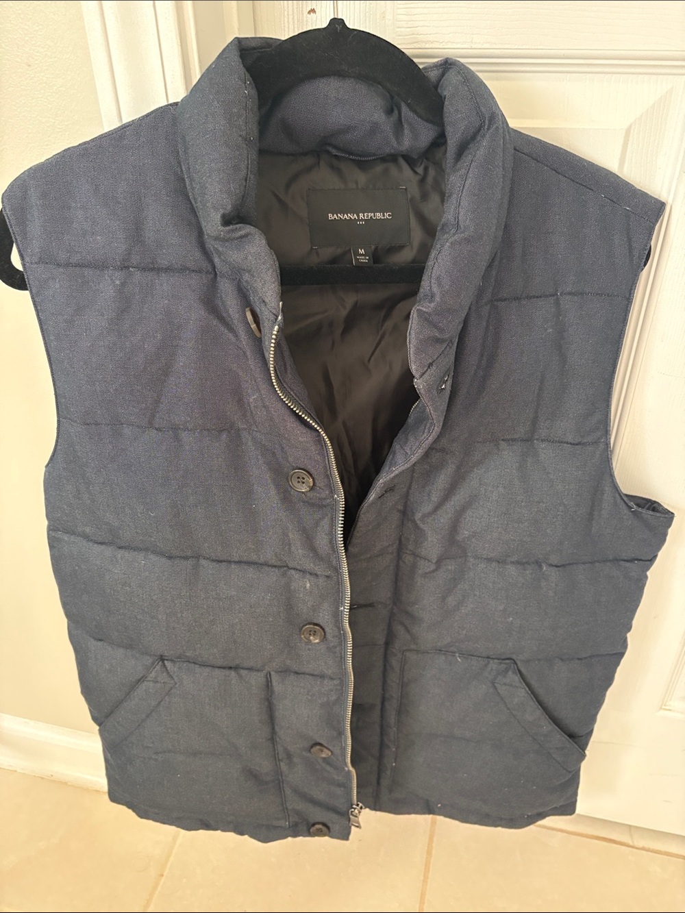 Banana Republic Men's Dark Navy Quilted Puffer Vest